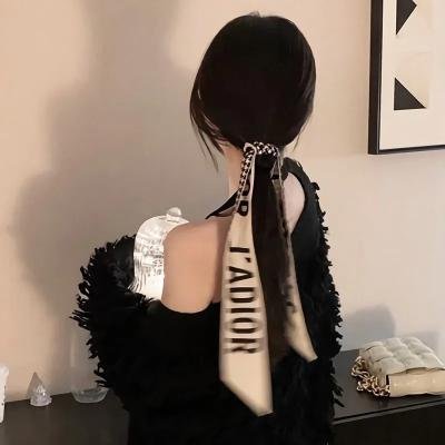 芳邻疑案